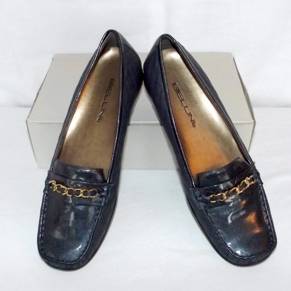 Bellini Flats "Bologna" Navy Blue Leather, Gold Embellishment Chain, Size 7.5 EC - Picture 1 of 7